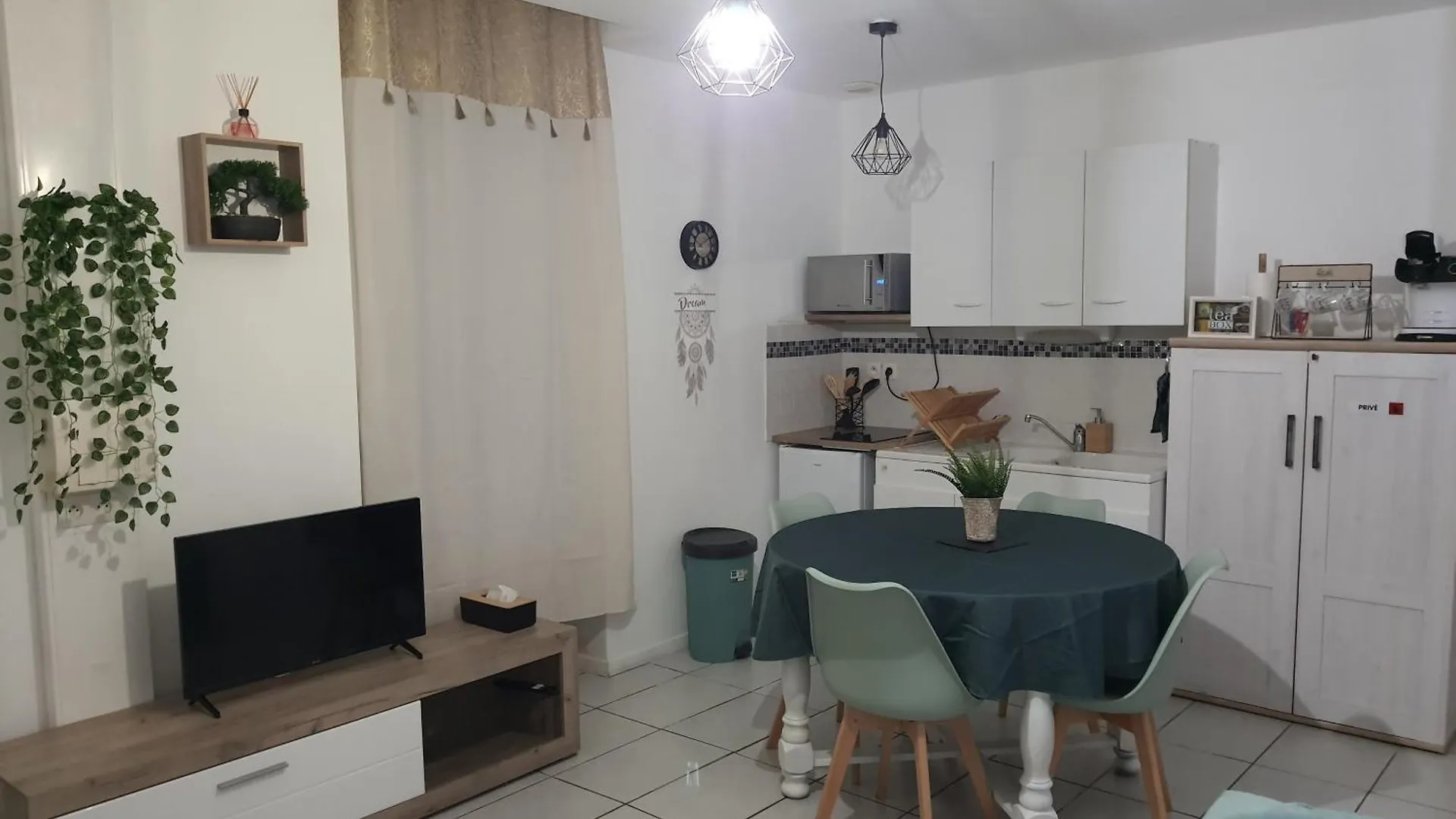 Maisonnette Abj Anneyron Apartment